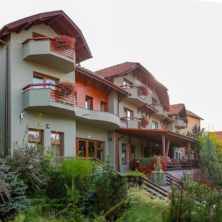 Pensiunea Heveder Praid Exterior photo